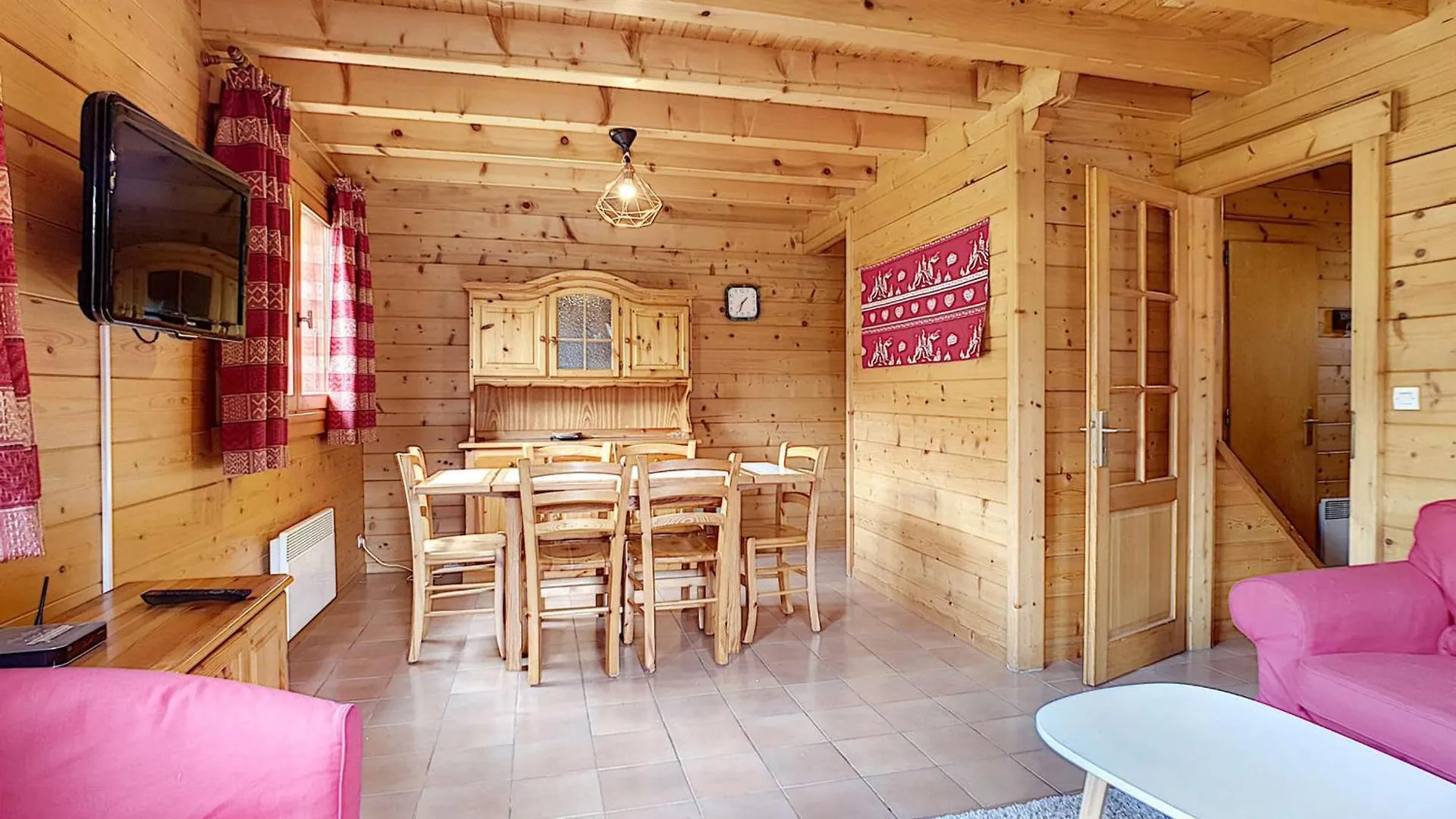 Demi-Chalet A La Clusaz, 6 Pers, 3 Ch, Cheminee, Parking, Animaux Ok - Fr-1-818-27 0*,